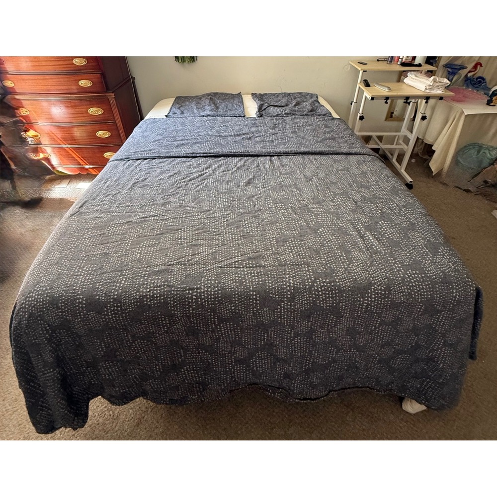 West Elm King Duvet Cover and Euro Sham Set Navy Blue Organic Cotton Jacquard